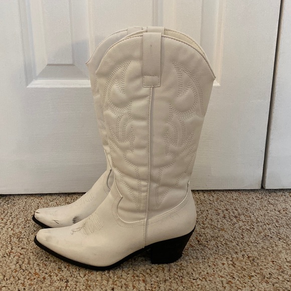 Princess Polly Shoes Princess Polly Therapy Clayton White Cowboy